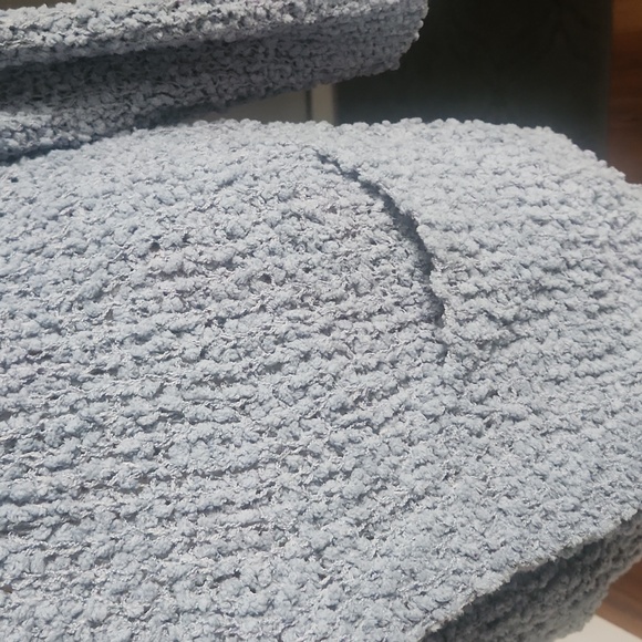 Woven Heart Popcorn Knitted Cardigan - Picture 3 of 6